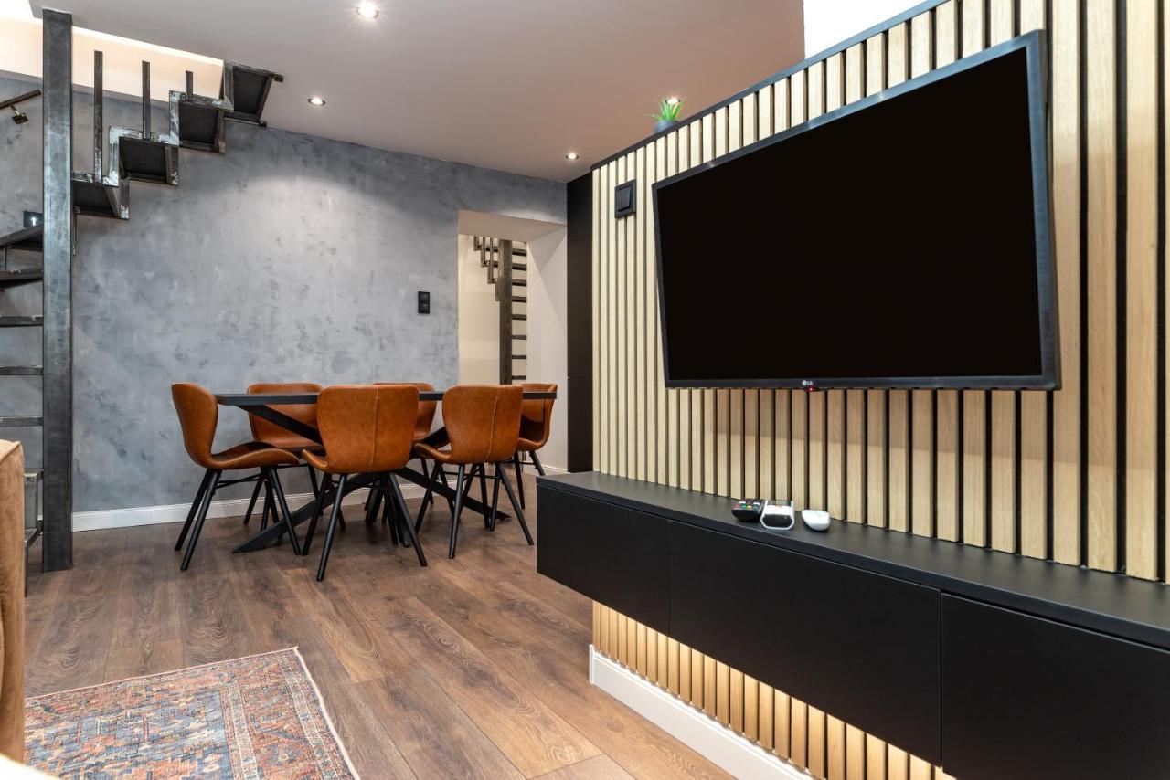 Downtown Luxury By Stlcz With 2 Bathrooms Budapest Bagian luar foto