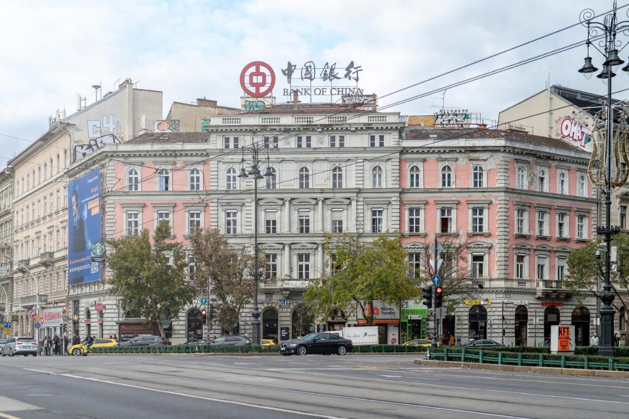 Downtown Luxury By Stlcz With 2 Bathrooms Budapest Bagian luar foto